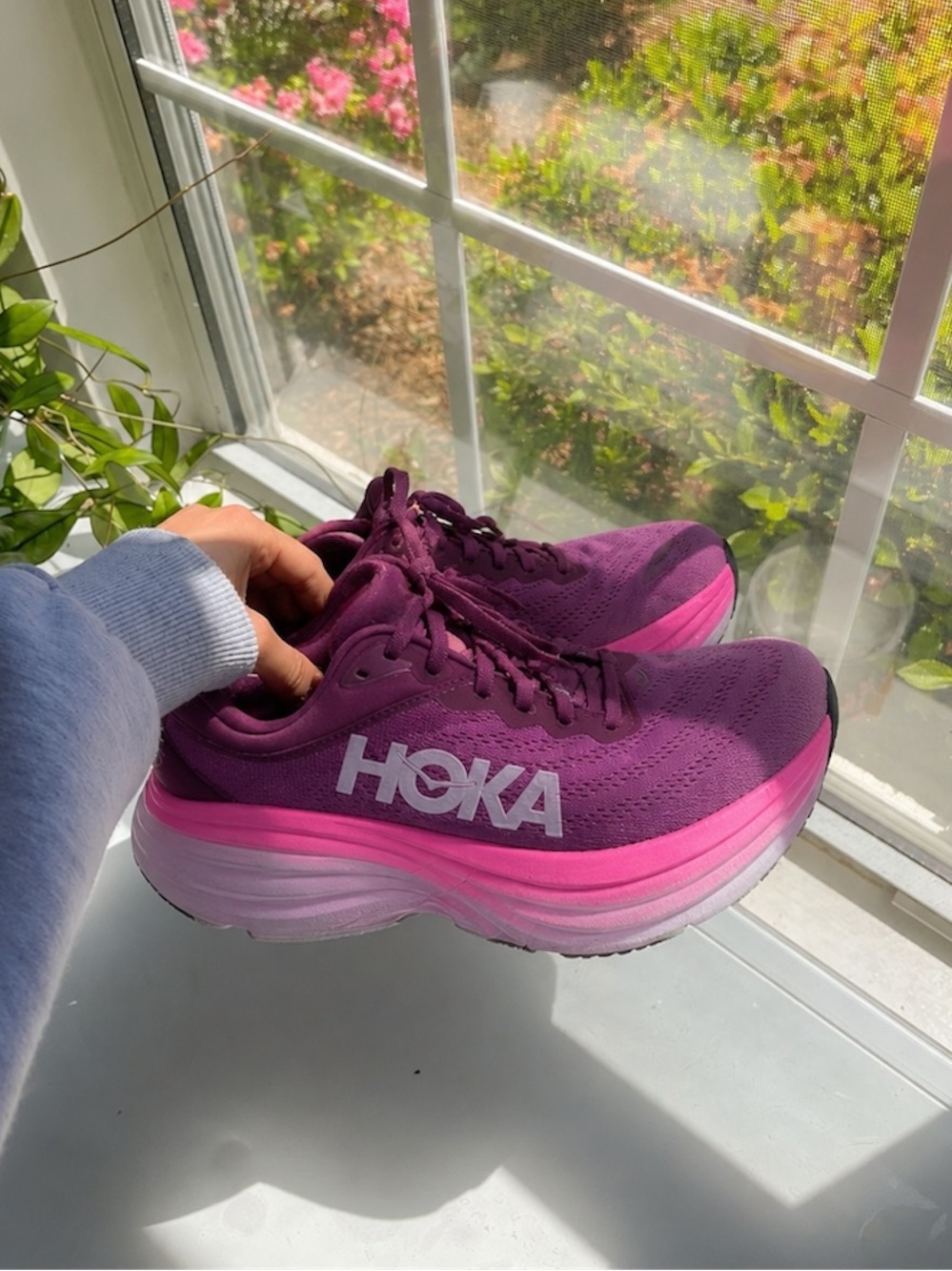 Hoka Bondi 8 Running Shoes Beautyberry Grape Wine Women’s Size 11